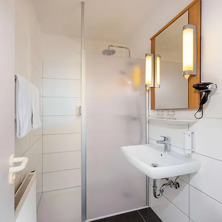 Ibis Kassel Hotel 2*