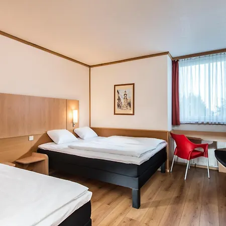 ホテル Ibis Kassel 2*
