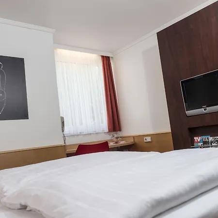 Ibis Kassel 2*