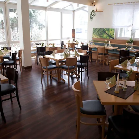 宜必思卡塞麦苏根酒店 酒店 梅尔松根