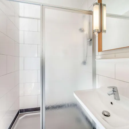 ホテル Ibis Kassel 2*